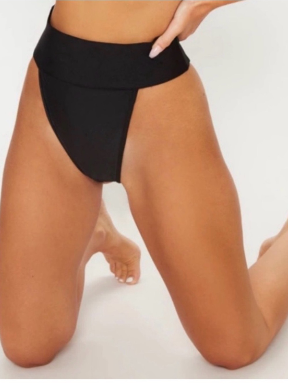 PrettyLittleThing Black High Cut Bikini Bottoms Size 6